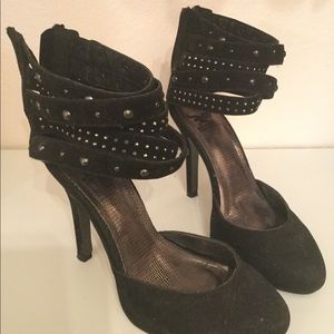 Women’s Black Strap Pump Heels size 7.5
